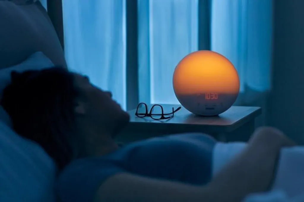 Philips HF3519/01 Wake-up Light (Sonnenaufgangfunktion, Digitales Fm Radio, Tageslichtwecker) Weiß - Image 11