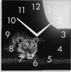 Quadratische Wanduhr Aus Glas Löwe