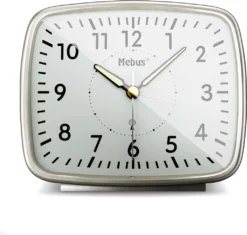 Mebus Funk-Wecker Im Retro-Design / Wecker Stellt Sich Automatisch Auf Sommer Und Winter-Zeit Ein, Designklassiker / Farbe: Silbergrau / Modell: 25362